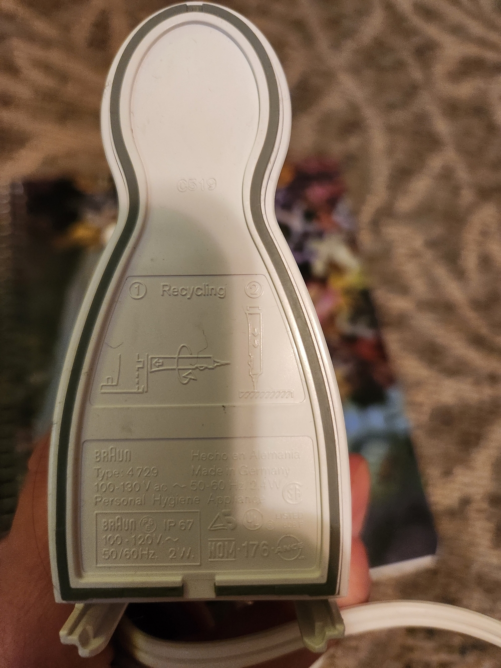 Braun Electric Toothbrush - Picture 7 of 9